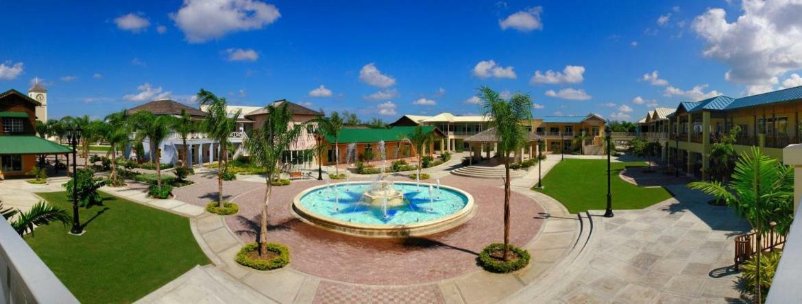 Enchanted Villas Inn Montego Bay Exterior photo